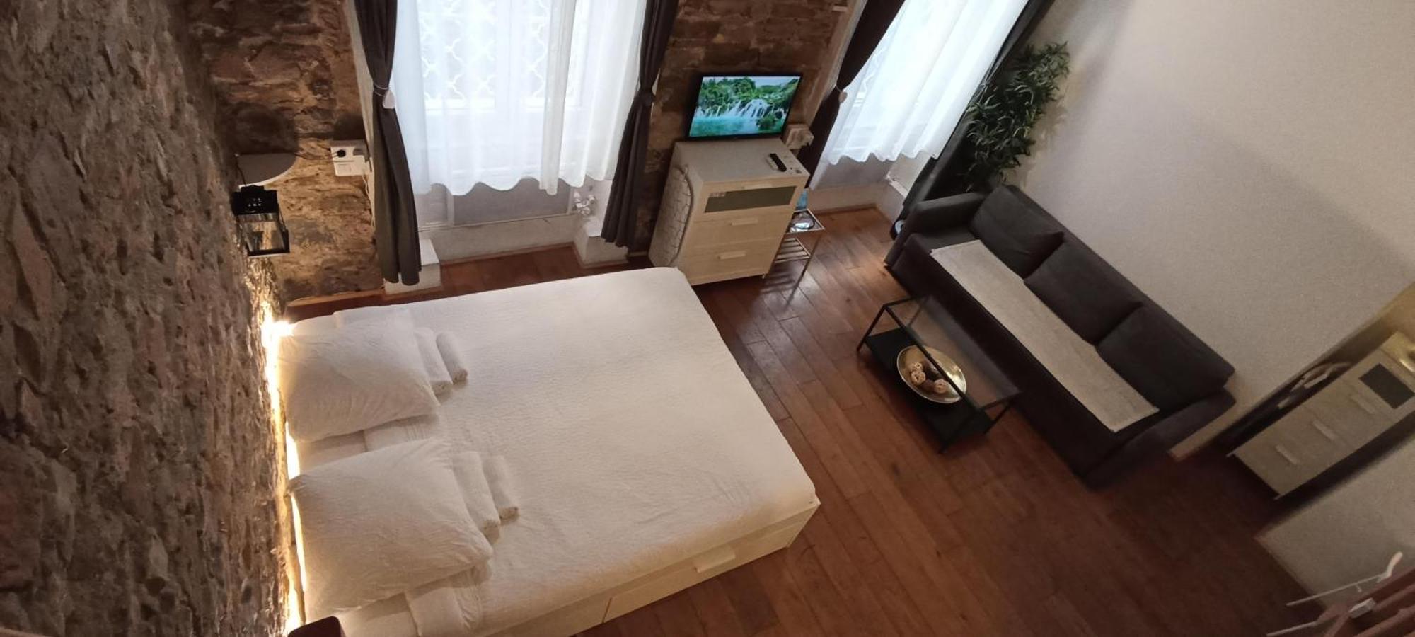 Bed and Breakfast Loge De L'Opera Лион Экстерьер фото